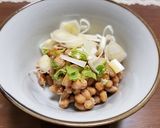 フキノトウを納豆にトッピング作り方4写真