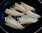 節約おつまみあと一品！えのきだけ焼き作り方3写真