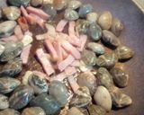 切り昆布とベーコン入った浅利バター作り方1写真