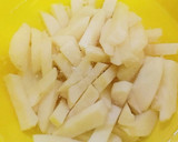 簡単❤イカとじゃがいもの麺つゆバター炒め作り方1写真