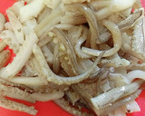 簡単❤イカとじゃがいもの麺つゆバター炒め作り方2写真