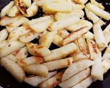 簡単❤イカとじゃがいもの麺つゆバター炒め作り方4写真