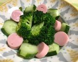 簡単♡可愛い♡魚肉ソーセージ&半熟サラダ作り方2写真