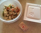チーズで味変。納豆と鶏そぼろのまぜご飯作り方1写真