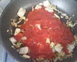 牛ホルモンと白菜のトマトソースパスタ作り方3写真