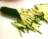 簡単☆ズッキーニのラペ作り方1写真