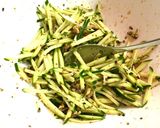 簡単☆ズッキーニのラペ作り方3写真