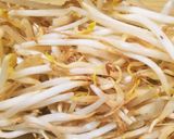 レンジだけ！もやしとかにかまのサラダ作り方1写真