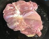 鶏モモの重し焼き☆チーズ風味作り方2写真