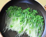 カイワレ大根の昆布締め・鶏ささ身にのせて作り方1写真