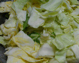 簡単さっぱり❀鶏ささみとキャベツのスープ作り方1写真
