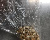 ポリ袋で!乾パンと塩昆布のツナマヨ和え作り方2写真