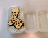 寿司型・模様巻き(クッキー型でキリン)作り方5写真