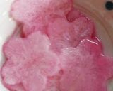 梅炊き込みご飯と塩漬け桜のおにぎり♪作り方7写真