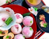 梅炊き込みご飯と塩漬け桜のおにぎり♪作り方6写真