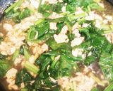 簡単!鮭とほうれん草のクリームパスタ作り方1写真