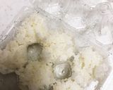 卵パックでコロコロアンパンマンおにぎり。作り方1写真