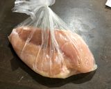 簡単低カロリー♩蒸し鶏ほぐし身作り方1写真