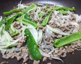 ピーマンと挽肉の塩バターパスタ作り方4写真