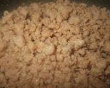 甘辛鶏そぼろ♪隠し味はハチミツ☆作り方2写真