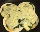 餃子の皮で作るシソと味噌の和風ピザ作り方4写真