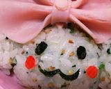 今日キャラ弁3/19ｼﾅﾓﾛｰﾙﾐﾆｵﾝ作り方4写真
