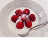 ３時のおやつに☆いちごみるく作り方1写真