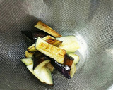簡単鶏もも肉と野菜の味噌炒め作り方1写真