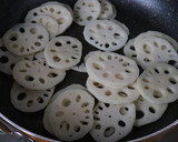 簡単♪美味♪蓮根とキノコのカレー風味炒め作り方3写真