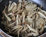 簡単♪美味♪蓮根とキノコのカレー風味炒め作り方5写真