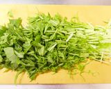 生でシャキシャキ！水菜とカニカマの酢の物作り方2写真