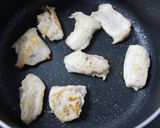 鶏胸肉とほうれん草のカレークリーム煮作り方2写真