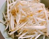 30円でできるレンジで簡単もやしのサラダ作り方1写真