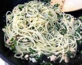 鮭缶でぱぱっと☆春菊と鮭と塩昆布のパスタ作り方7写真