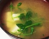 液味噌で簡単♡豆苗の味噌汁作り方3写真