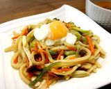 肉なしでも美味！ネギたっぷり温玉焼うどん作り方6写真