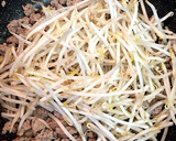 じゃがいもとひき肉☆カレーマヨ炒め作り方3写真