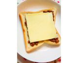材料3つ☆簡単納豆チーズトースト♪作り方2写真