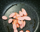 サラダ菜とソーセージの塩コショウ炒め作り方3写真