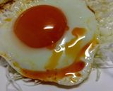 ラー油で目玉焼き☝絶品旨辛目玉焼きレシピ作り方9写真