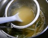 簡単！春菊ともやしのお味噌汁作り方3写真