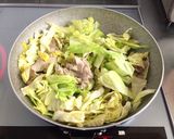 キャベツと豚肉の辛味噌炒め!(^^)!作り方1写真