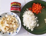 コーンビーフとポテト炒め煮作り方1写真