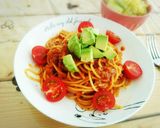 アボカド&トマトのせミートソースパスタ♬作り方2写真