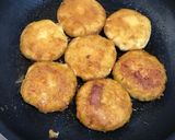 チーズ入り★さつまいもの甘辛おからもち作り方5写真