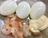 簡単！海老とタマゴのパリパリ揚げ春巻き〜作り方2写真