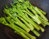 はなっこりーと鶏笹身のごま油焼き♪作り方6写真
