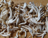 簡単✾鶏むね肉と切り昆布としめじの煮物❀作り方2写真