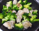 鶏肉とブロッコリーの簡単塩炒め♡作り方5写真