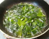 しらすとワカメで梅昆布茶の和風パスタ作り方2写真